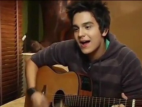 Luan Santana canta Meteoro