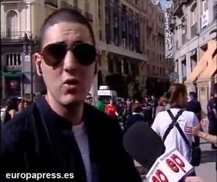 Policía disuelva manifestación antifascista