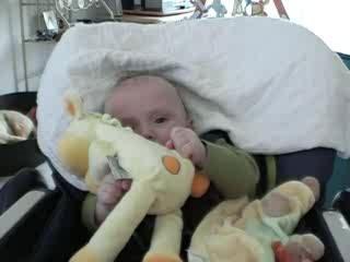 Maxence sur sa chaise