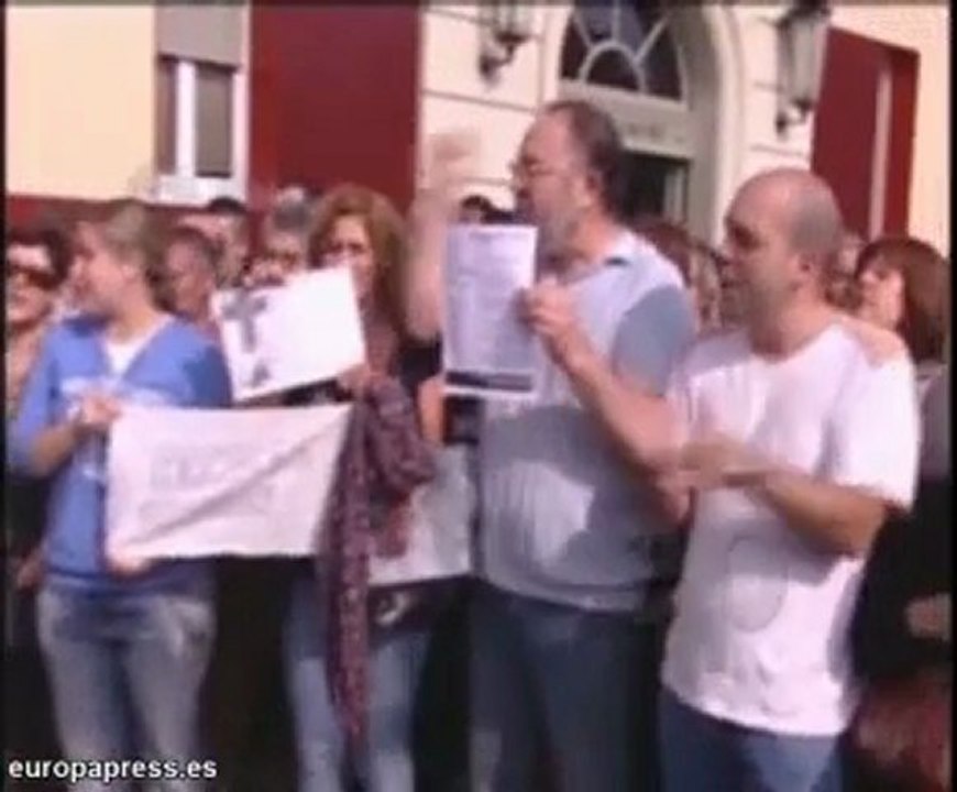 PSOE reprocha al PP sus "guerras internas"