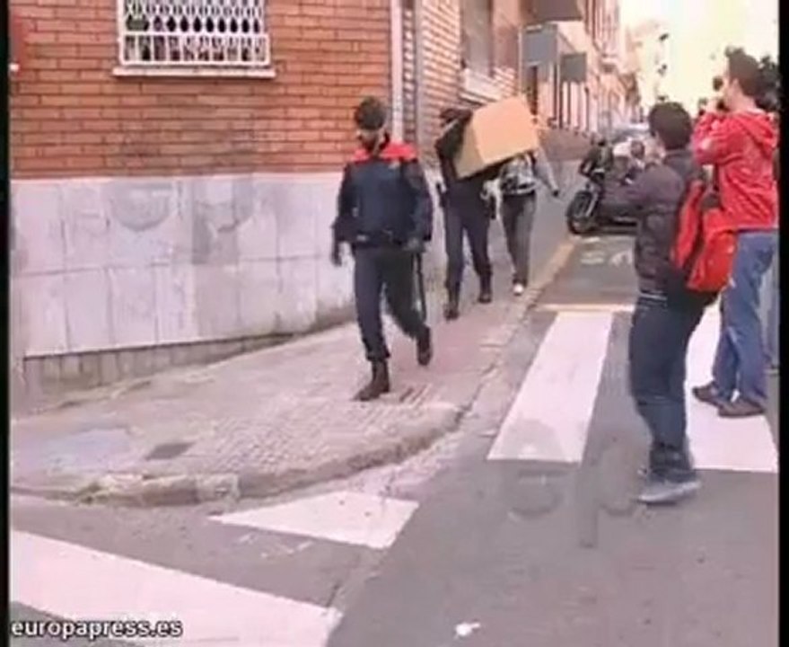 Detenidos por falsificar documentos