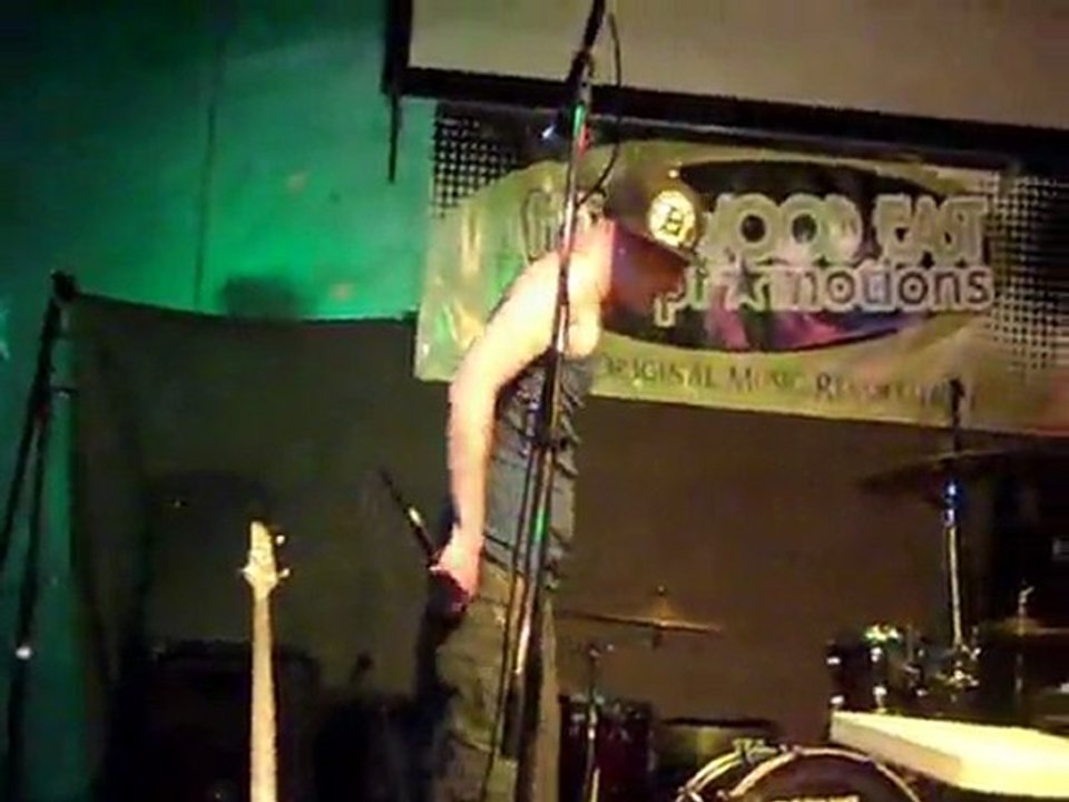 Sean Typhon Live @ The Guru