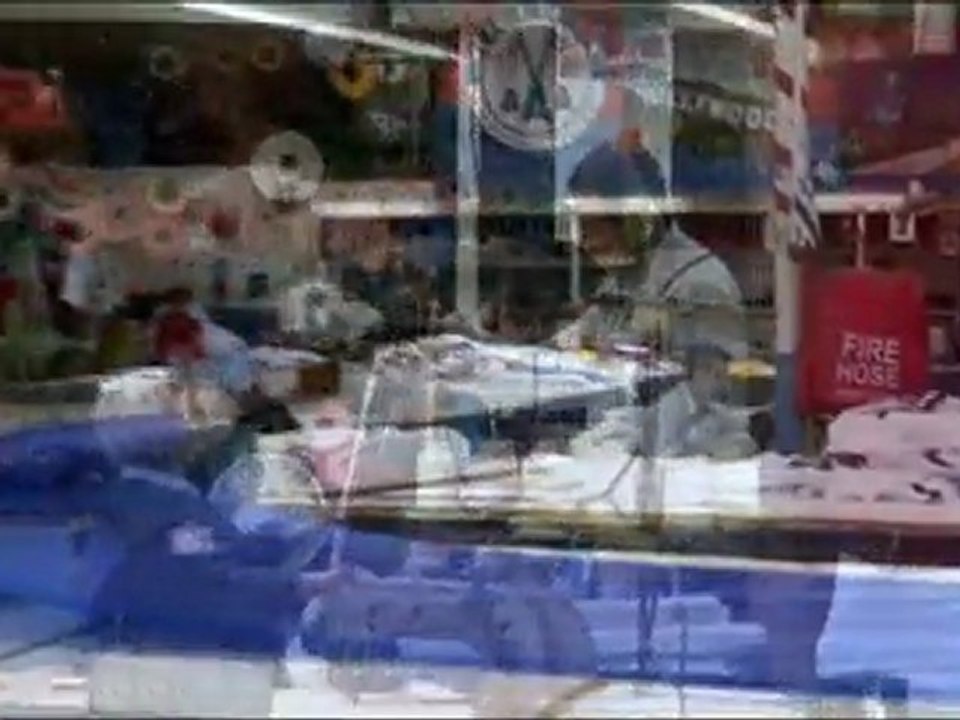 Street Pole Signage, Trust AAA Flag & Banner for Street Pole Signage