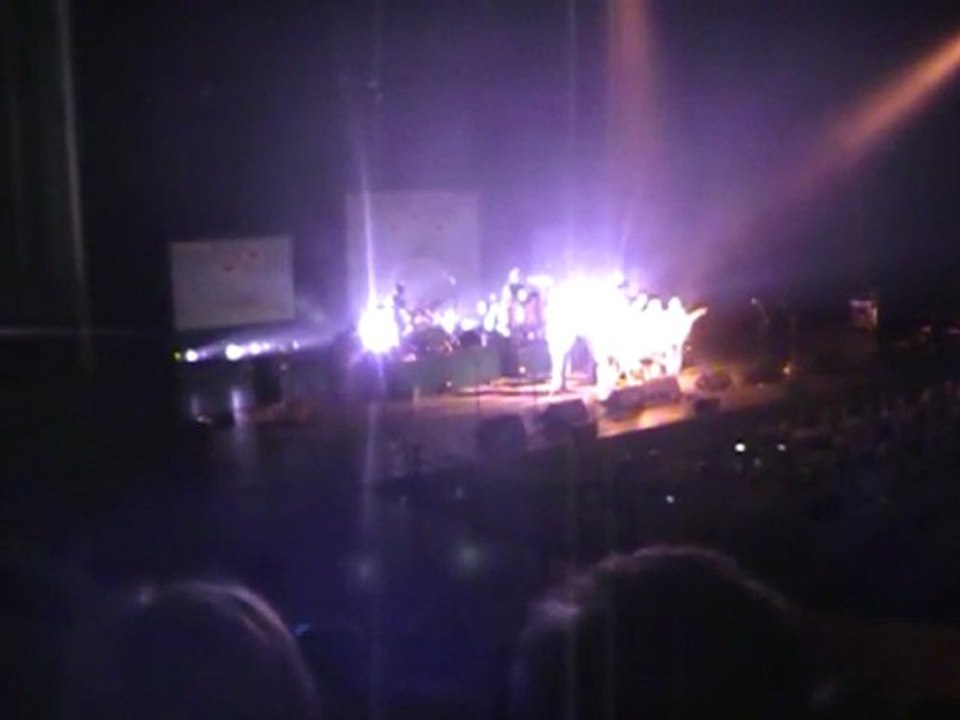 MOV058  concert chico et les gypsies a lyon 12 mai 2011