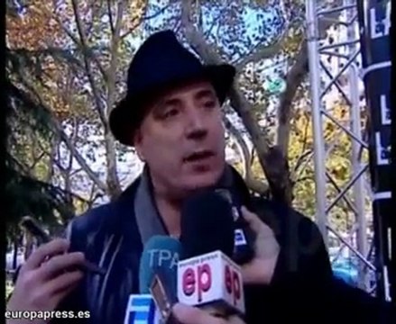 Cantantes piden medidas contra la piratería