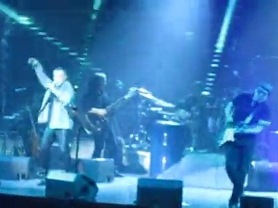 Bernard Lavilliers au Palais des sports de Paris -24mai2011 "Traffic"