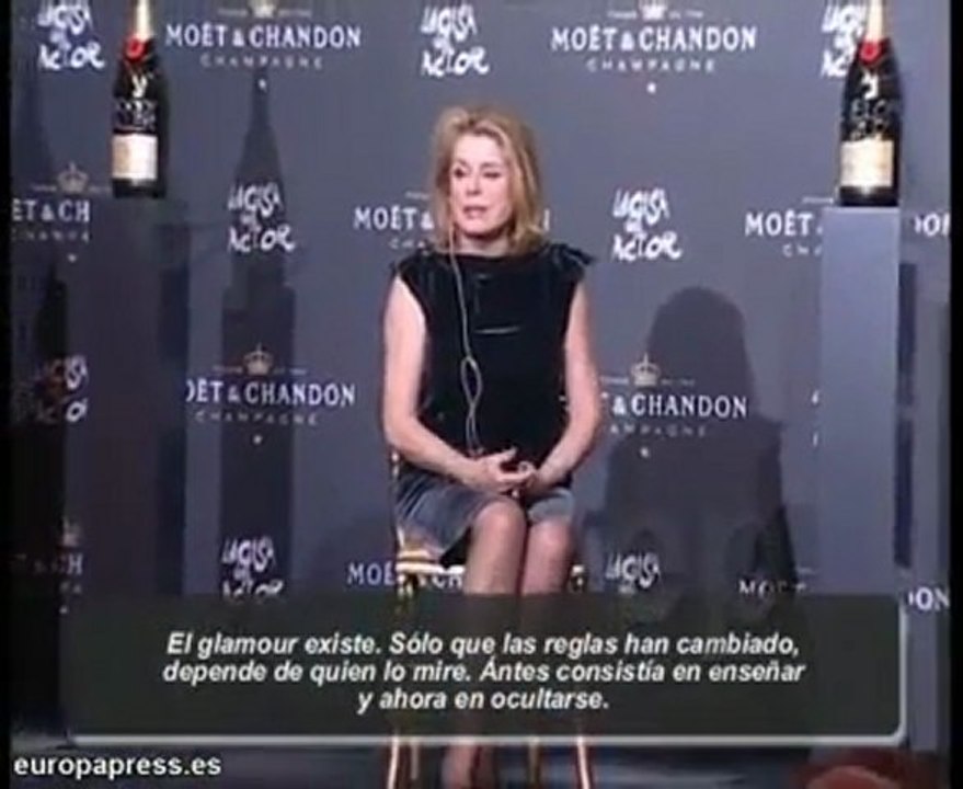 Deneuve, solidaria con la Casa del Actor