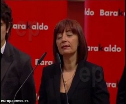 La viuda de Puelles exige más medios