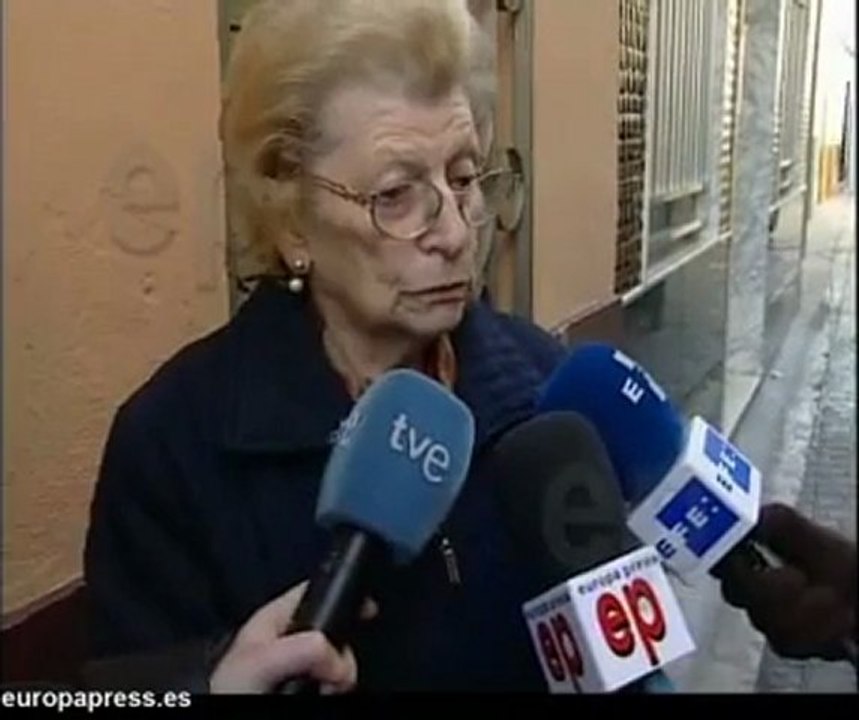 Conmocionados con el asesinato de su vecina