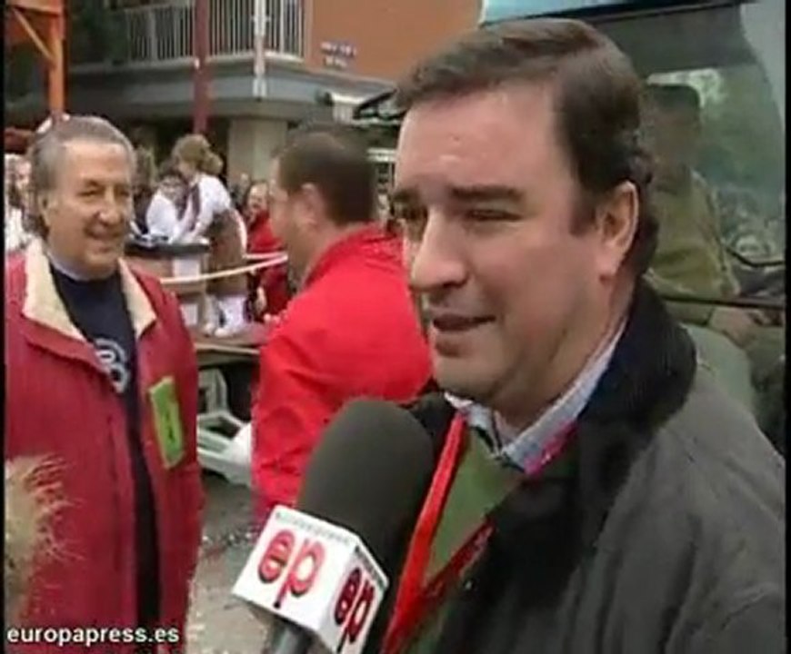 Multitudinaria cabalgata en Triana