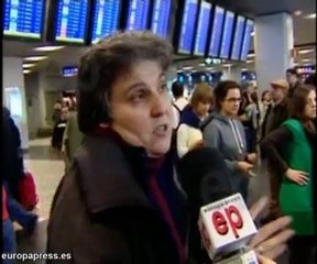 Pasajeros se quedan en tierra