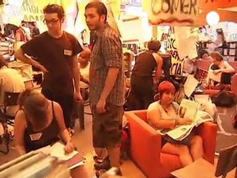 Spagna: gli indignados non abbandonano la lotta