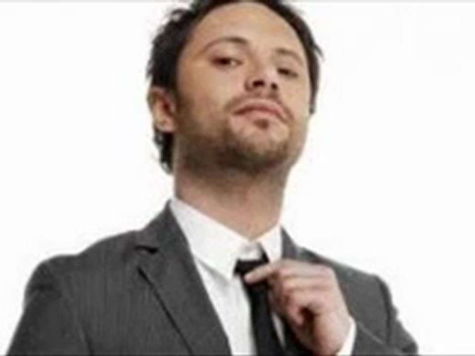 Özgün - Sadece Arkadaşız 2011 Yeni