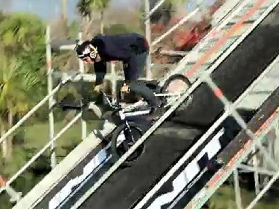 World First BMX Triple Backflip - Jed Mildon May 28, 2011