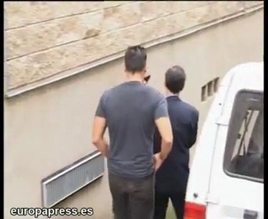 Kate Moss presenta nueva colección de moda