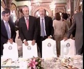 Un sondeo da la victora al PP en Andalucía