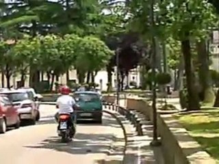 Aversa - Villa di Piazza Amedeo inaccessibile a disabili