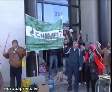 Acampados para reclamar el pago de 6 nóminas