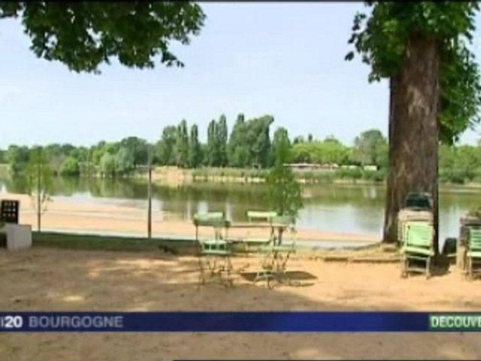Inauguration des quais de Loire à Cosne-Cours-sur-Loire