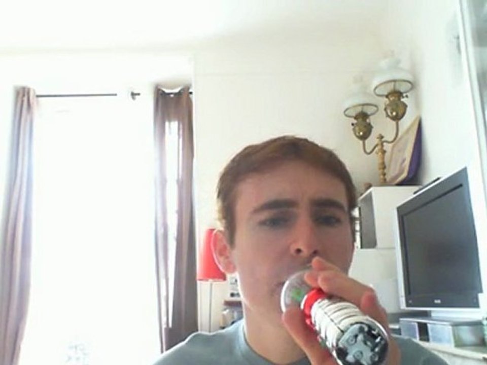 Wiwi égratigne "mourir d'ennui"