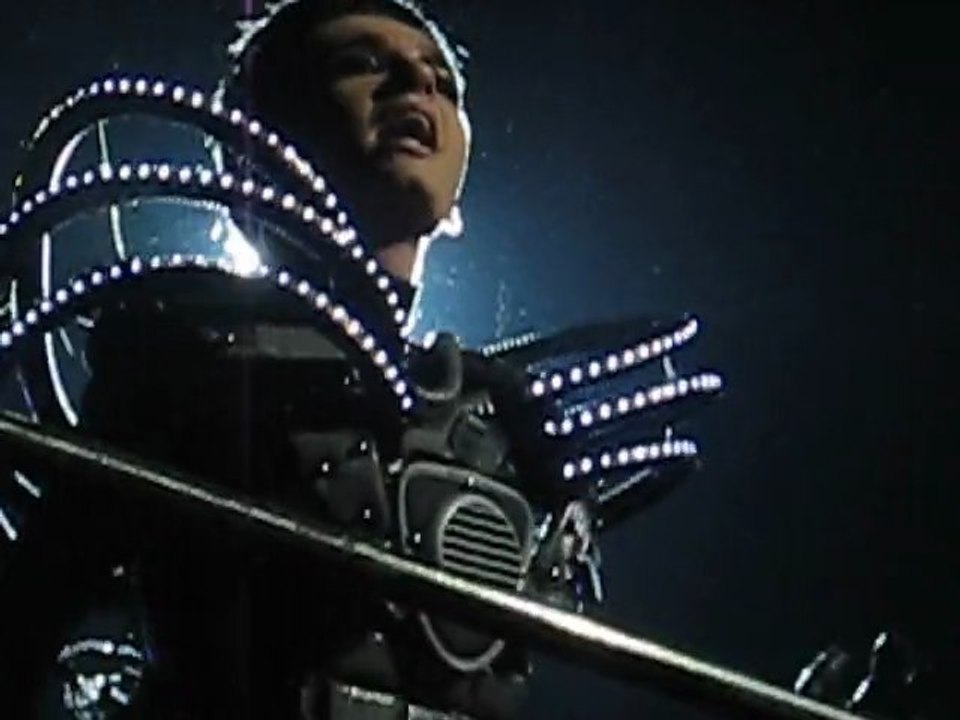 Tokio Hotel - In your Shadow (I Can Shine) - Bercy 14.04.10