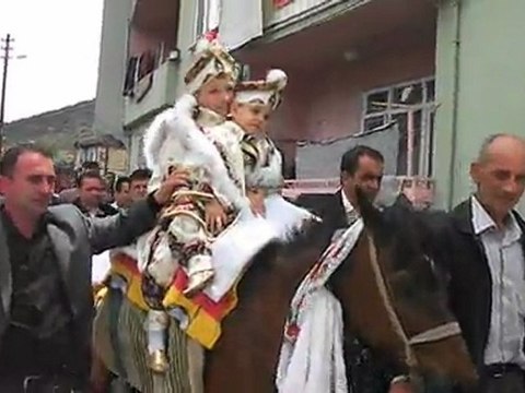 Vezirhan'da bir sünnet düğünü