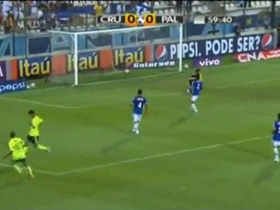 Brasileiro - Cruzeiro holt ersten Punkt der Saison