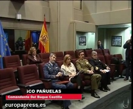 Chacón traslada la admiración a los militares españoles en H