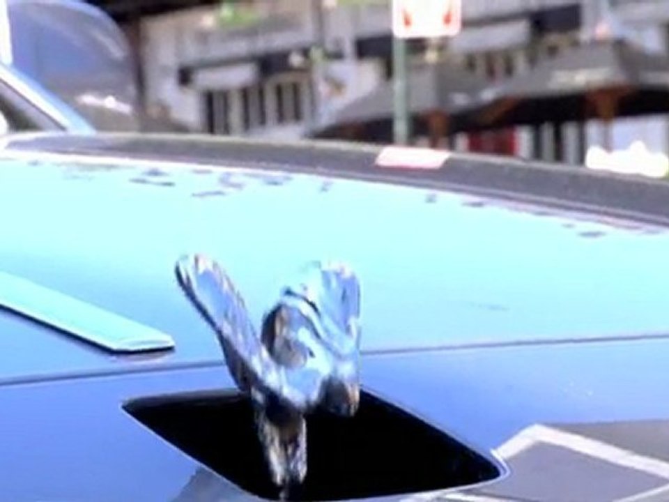 Fiat 500 vs Rolls Royce Ghost: Fastest to get a girl's ...