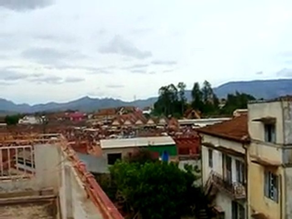 MADAGASCAR.Ambalavao:vue de la ville.