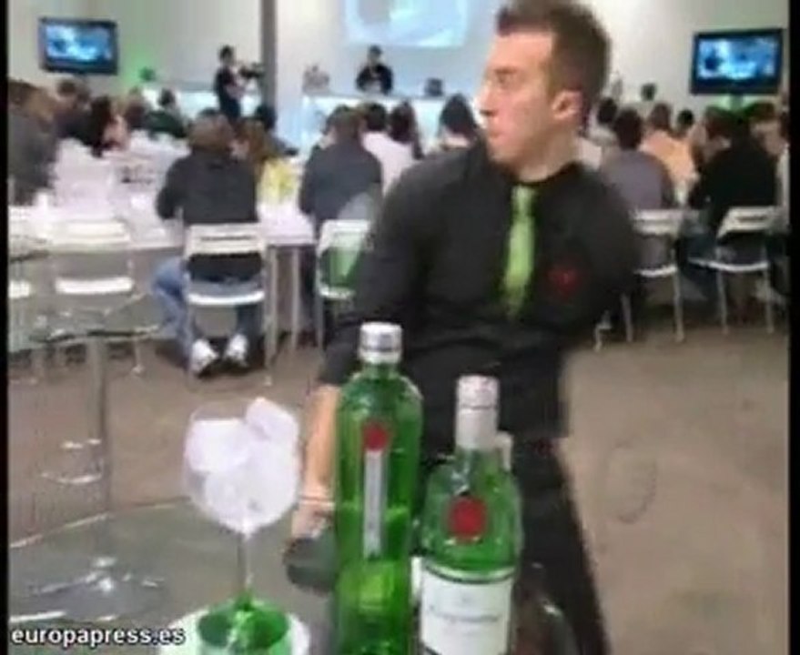 Barmans experimentan en Barcelona