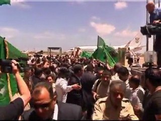 Zuma flies to Libya to meet Gaddafi