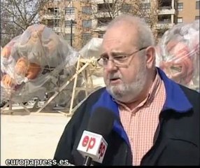 Empieza el montaje de le falla Nou Campanar