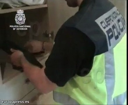 Cinco detenidos por clonar tarjetas