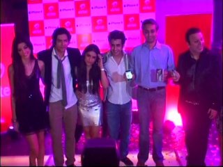 Roshan Abbas To Call Up Shahrukh And Announce AKK A Hit- Latest Bollywood News