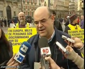 AI se manifiesta contra la discriminación