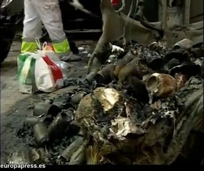 Arden treinta contenedores en Valencia