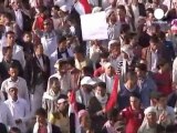 Yemen: spari sui manifestanti