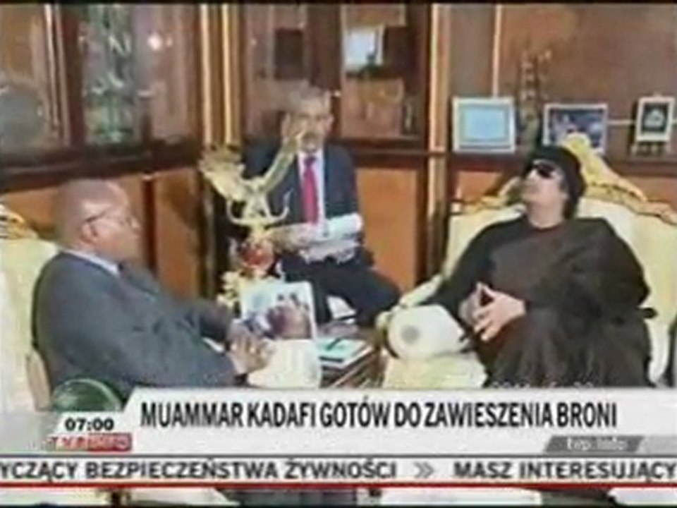 Kadafi gotowy zawiesić broń