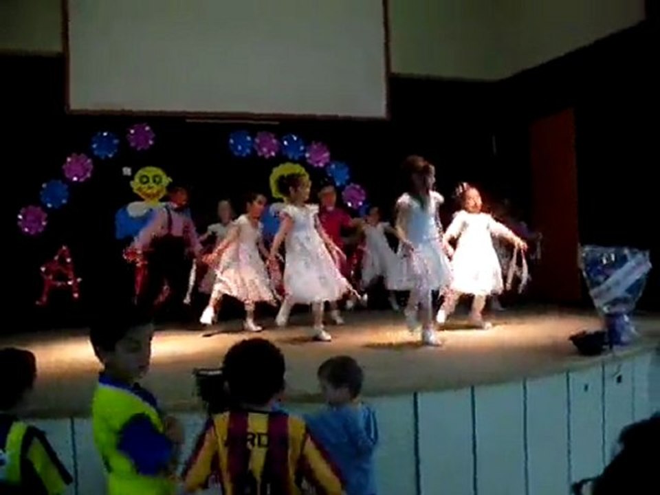 Okuma Bayramı - Hadise - Düm Tek Rontu - Kumru Mehmet Akif Ersoy İlköğretim Okulu 2C Sınıfı