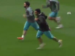 GÖKHAN GÖNÜL SAKATLANDI