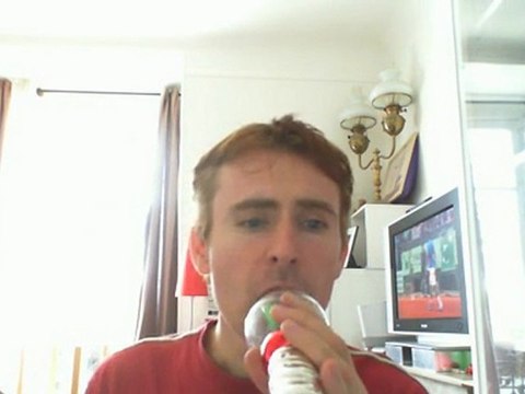 Wiwi égratigne je t'en remets au vent