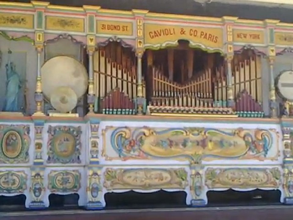 la locomotion 2011 orgue de barbarie 2