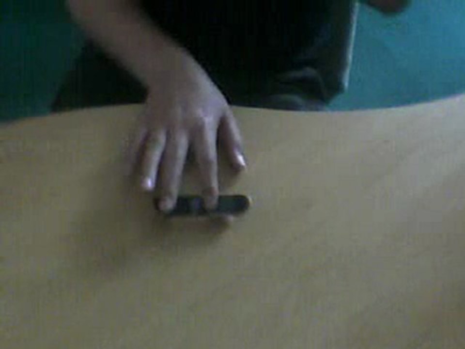 Leçon n°1 Le FINGERSKATE EN TECH DECK