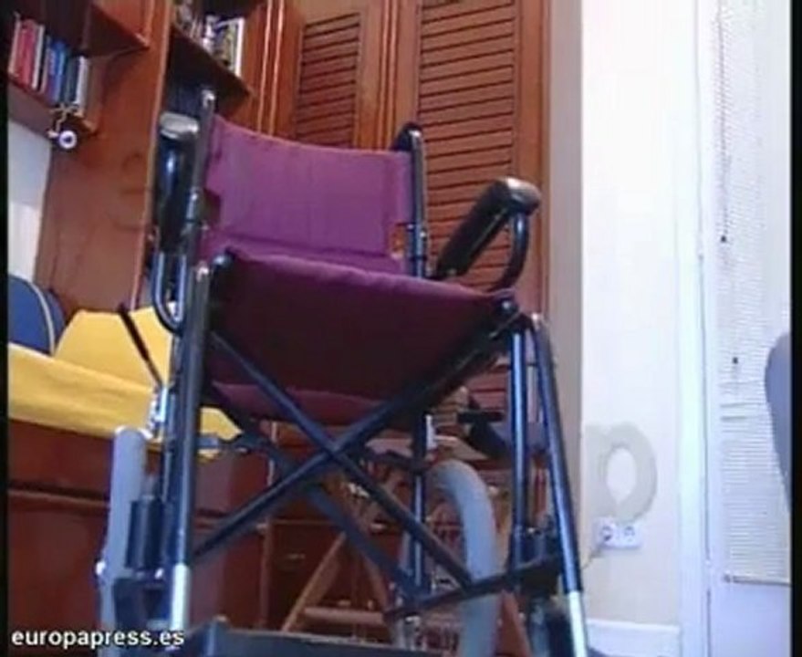 Roban una silla de ruedas eléctrica