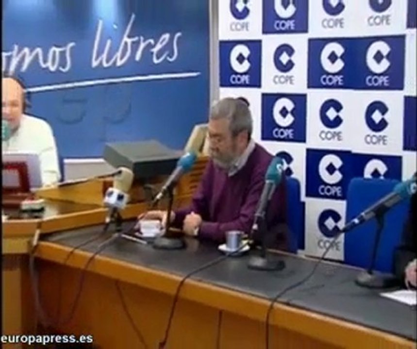 Méndez pide diálogo bilateral con patronal