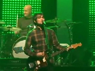 Skank toca "Um Mais Um"