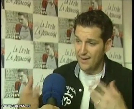 Manu Tenorio presenta nuevo disco