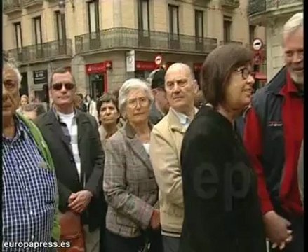 Centenares de personas despiden a Samaranch