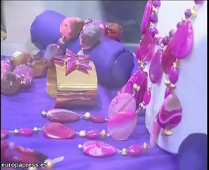 Olivia de Borbón en la exposición de Linares